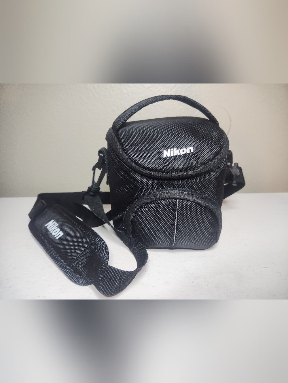 Nikon Black Camera Bag with Shoulder Strap